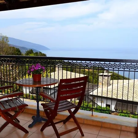 Aglaida Aparthotel 3*