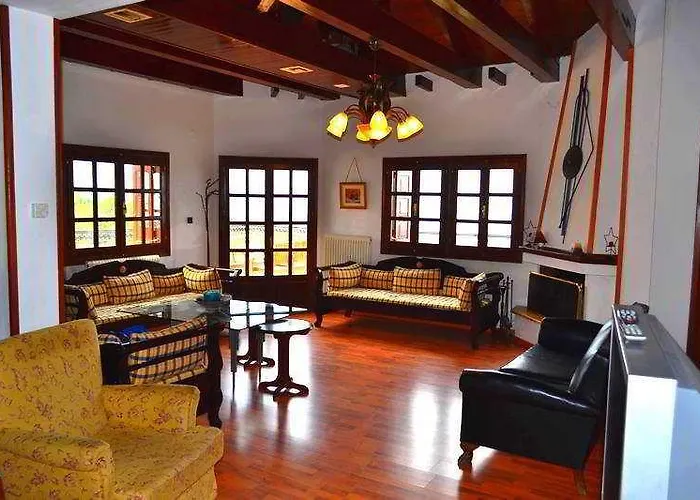 Aglaida Aparthotel 3*